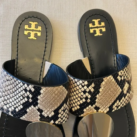 Tory Burch Flat Sandals Size 8 1/2 NWOT - Picture 4 of 11